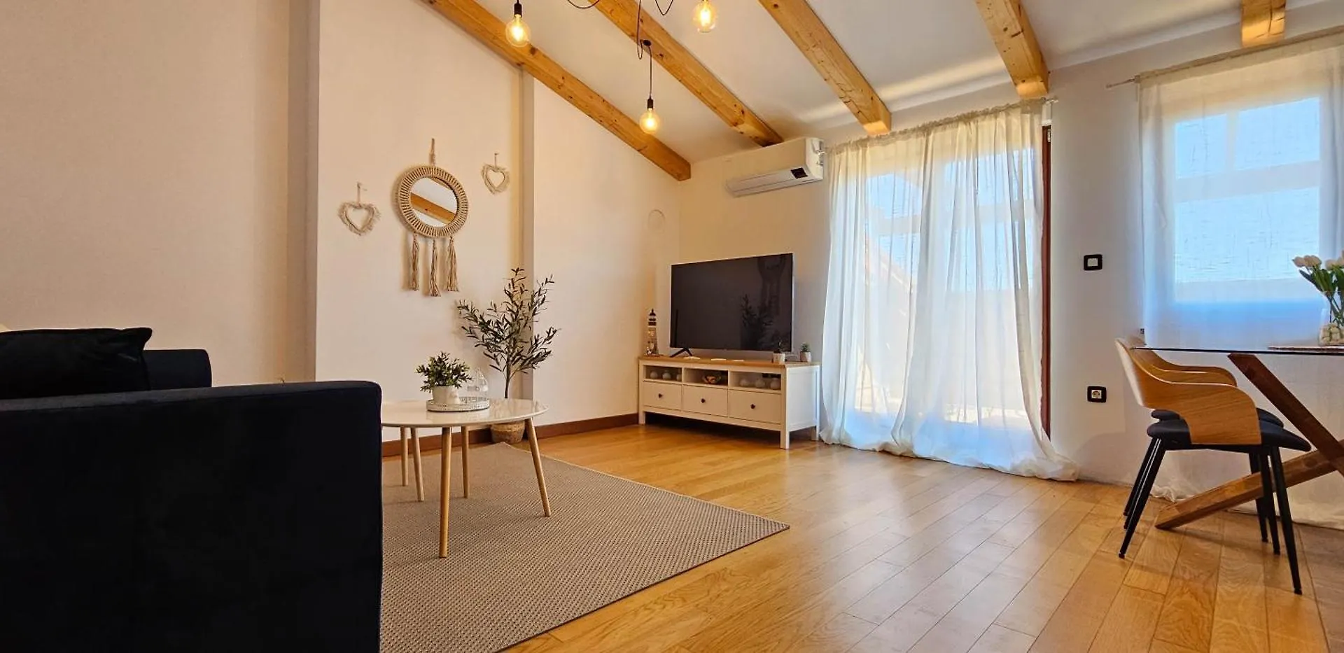 Apartment Bluemare B7 With Shared Pool Liznjan Croatia
