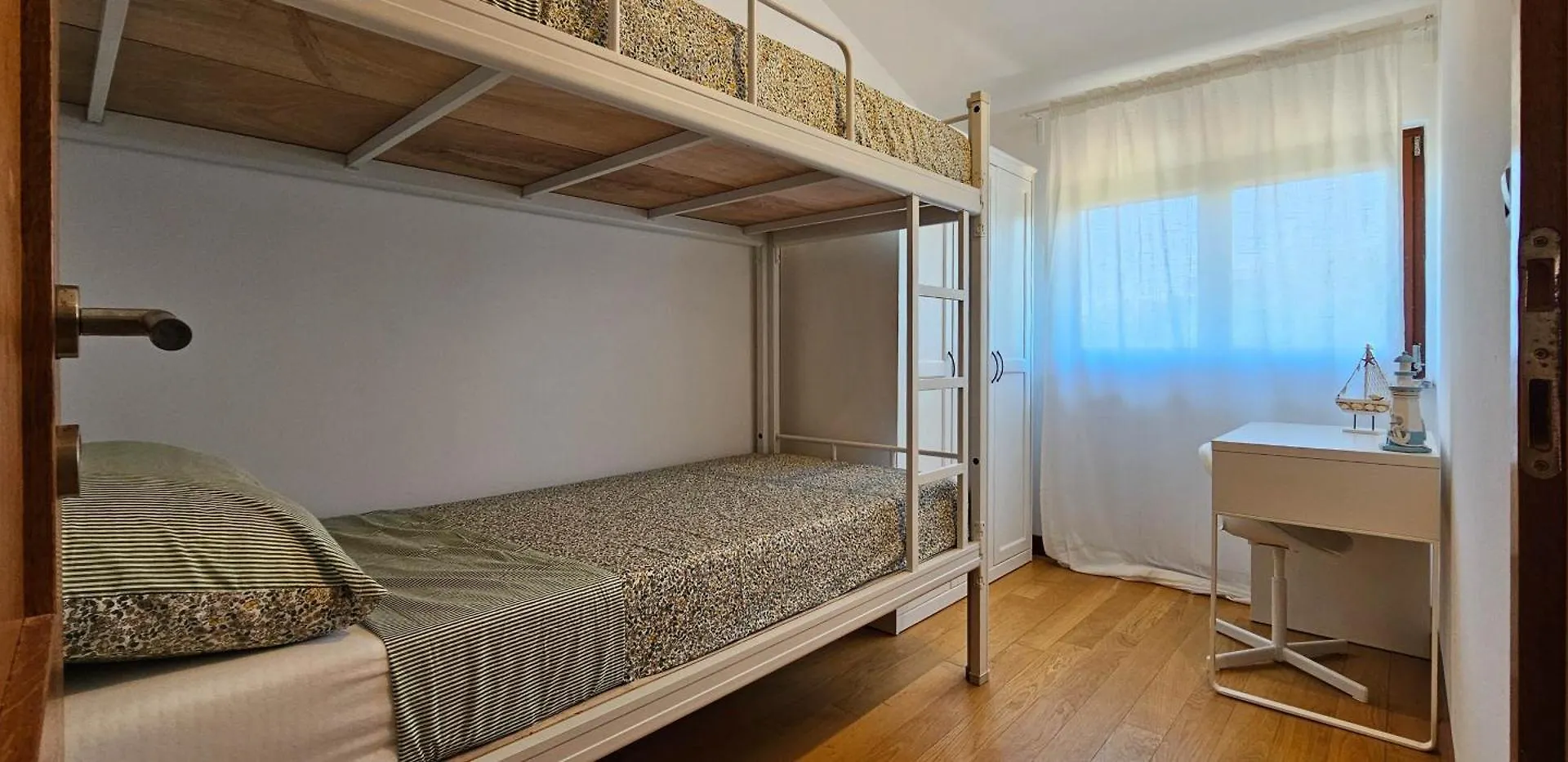 Apartment Bluemare B7 With Shared Pool Liznjan