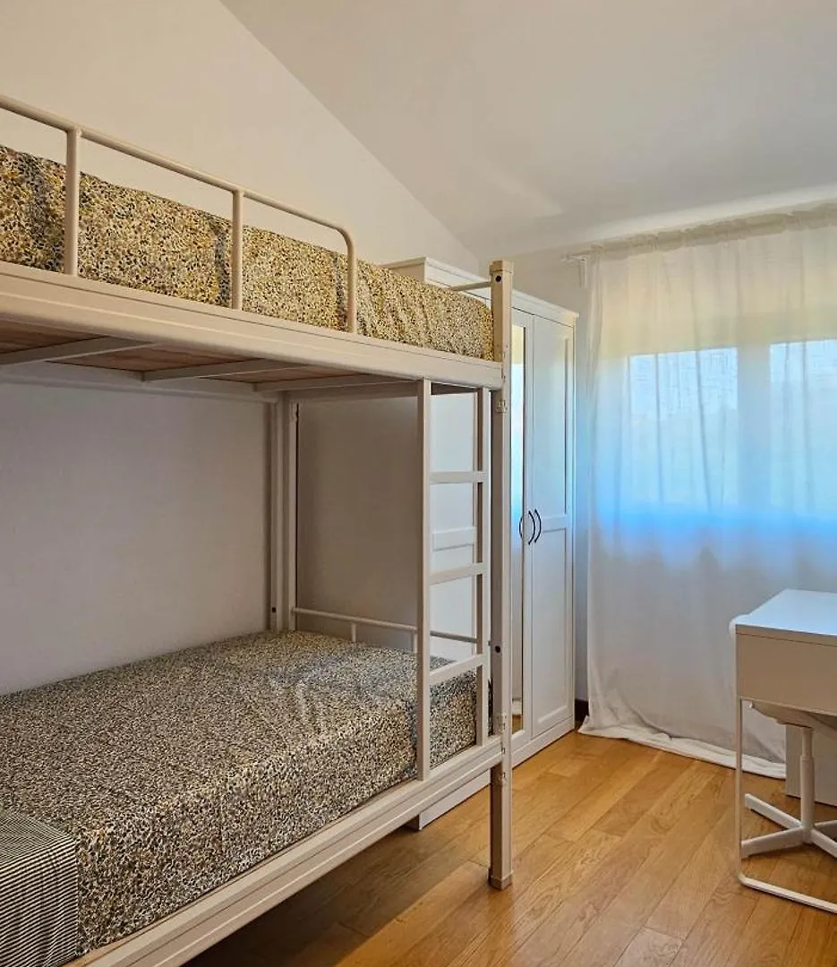 Apartment Bluemare B7 With Shared Pool Liznjan 0*,  Croatia